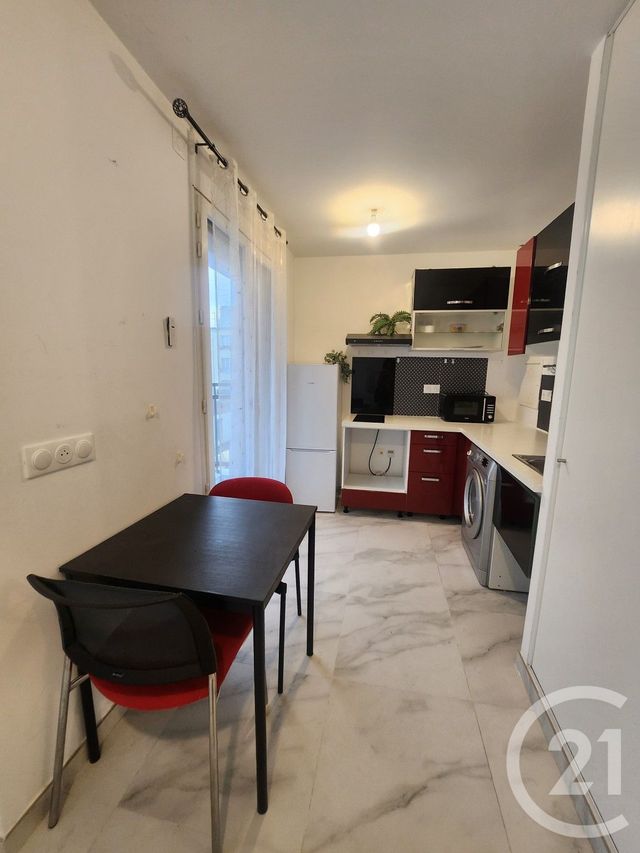 Appartement Studio &agrave; louer - 1 pi&egrave;ce - 25,60 m2 - Montrouge - 92 - ILE-DE-FRANCE
