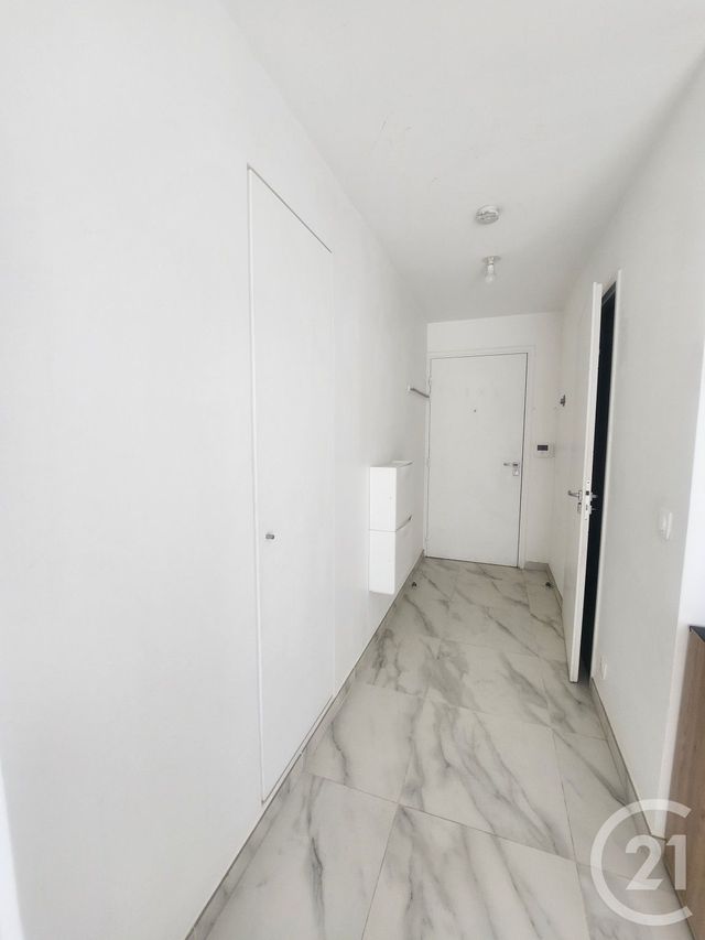 Appartement Studio &agrave; louer - 1 pi&egrave;ce - 25,60 m2 - Montrouge - 92 - ILE-DE-FRANCE