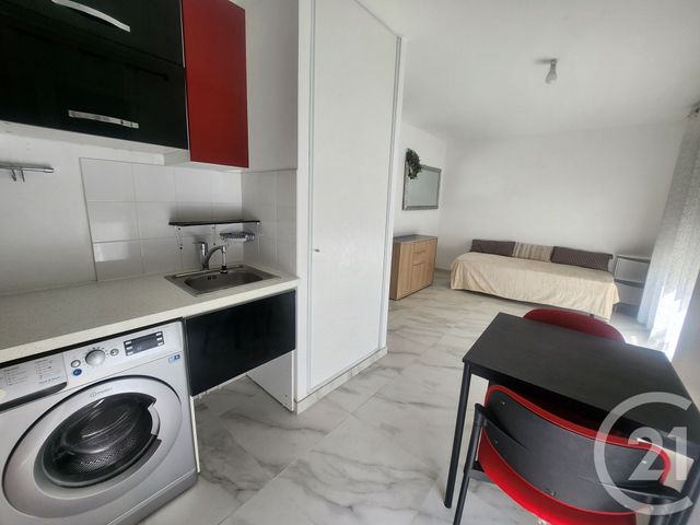 Appartement Studio &agrave; louer - 1 pi&egrave;ce - 25,60 m2 - Montrouge - 92 - ILE-DE-FRANCE