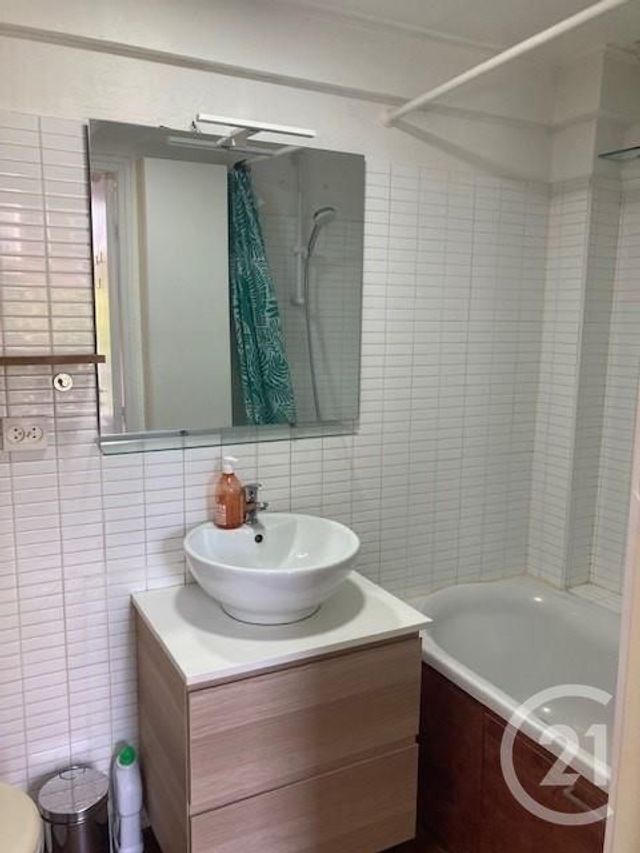 Appartement F2 &agrave; louer - 2 pi&egrave;ces - 32,10 m2 - Montrouge - 92 - ILE-DE-FRANCE