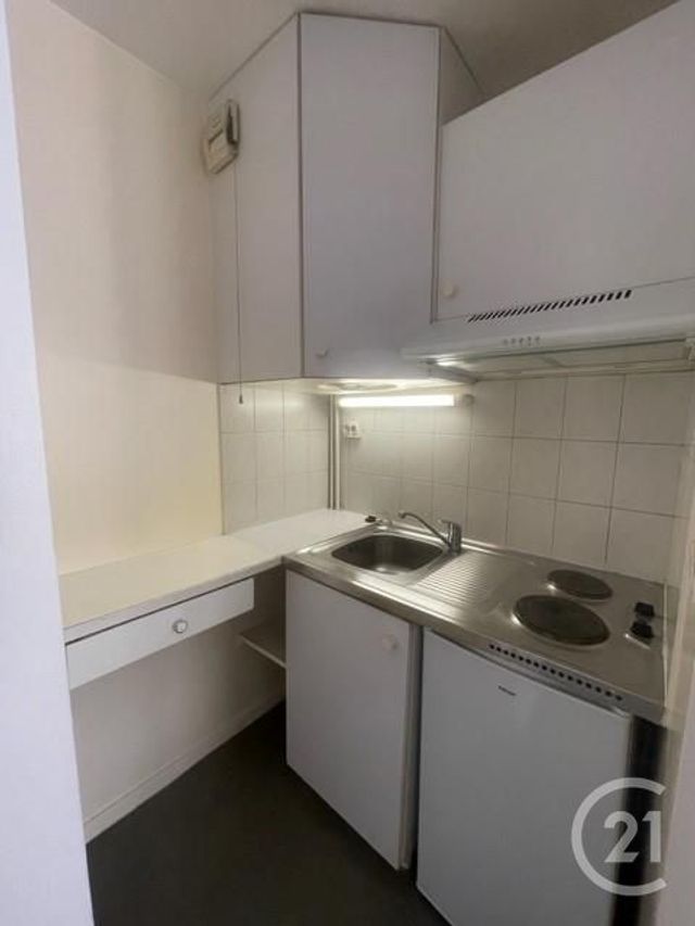 Appartement Studio &agrave; louer - 1 pi&egrave;ce - 16,25 m2 - Montrouge - 92 - ILE-DE-FRANCE