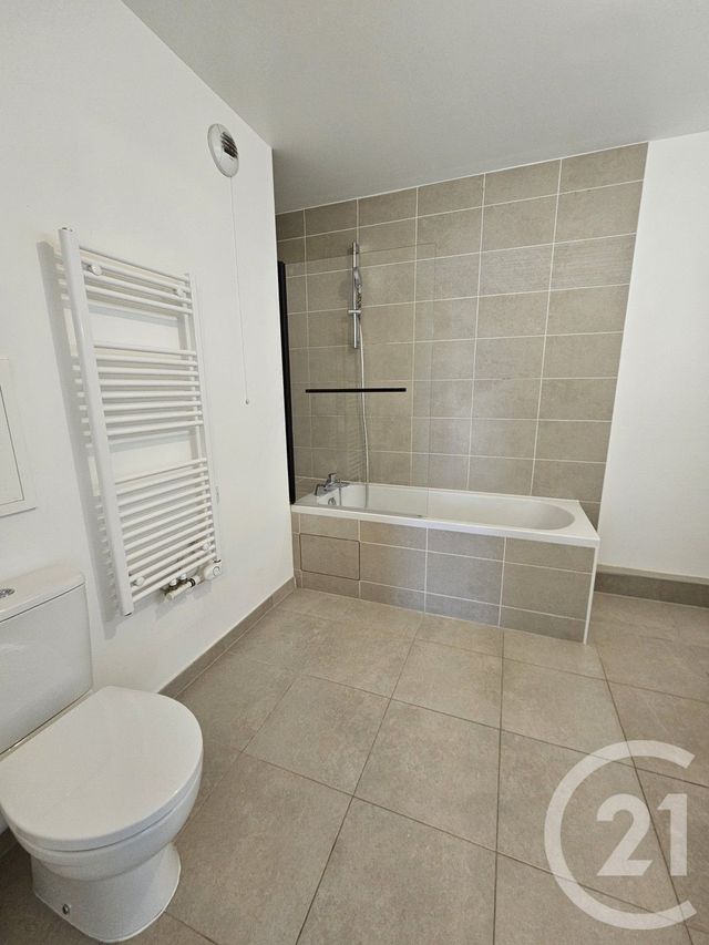 Appartement F3 &agrave; louer - 3 pi&egrave;ces - 60,15 m2 - Gentilly - 94 - ILE-DE-FRANCE