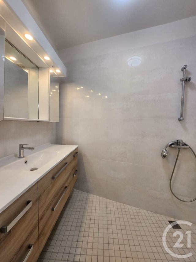 Appartement F4 &agrave; louer - 4 pi&egrave;ces - 63,79 m2 - Montrouge - 92 - ILE-DE-FRANCE