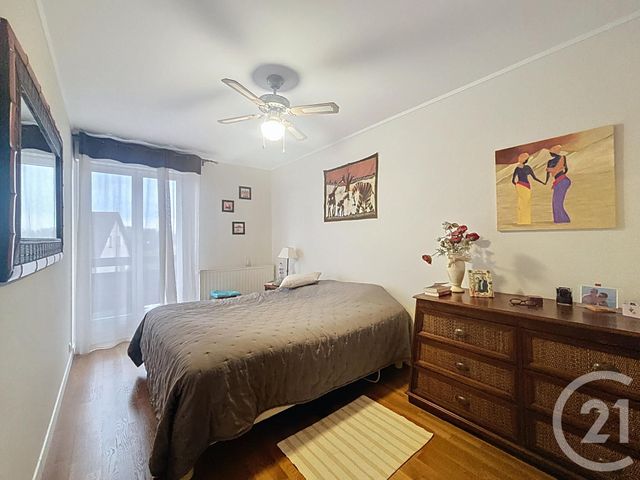 Appartement F5 à vendre - 5 pièces - 122,83 m2 - Chartres - 28 - CENTRE