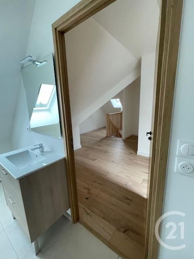 Appartement T4 à vendre - 3 pièces - 92 m2 - Chartres - 28 - CENTRE