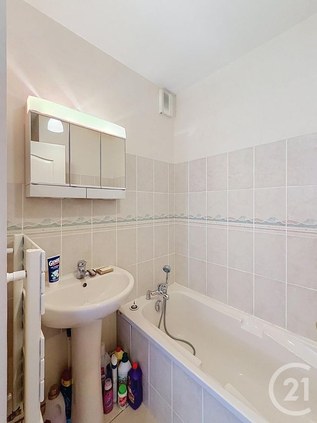 Appartement F4 &agrave; vendre - 5 pi&egrave;ces - 91,71 m2 - Chartres - 28 - CENTRE