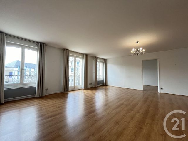 Appartement F4 à vendre - 5 pièces - 123,76 m2 - Chartres - 28 - CENTRE