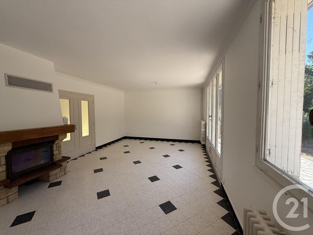 Maison &agrave; louer - 5 pi&egrave;ces - 110,40 m2 - Chartres - 28 - CENTRE