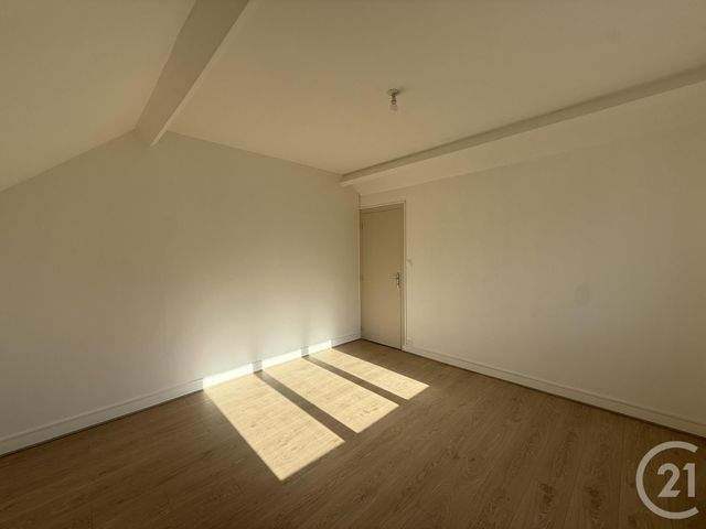 Maison &agrave; louer - 5 pi&egrave;ces - 110,40 m2 - Chartres - 28 - CENTRE