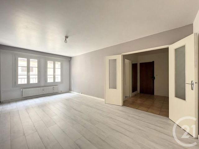 Appartement F3 à vendre - 3 pièces - 72,30 m2 - Chartres - 28 - CENTRE