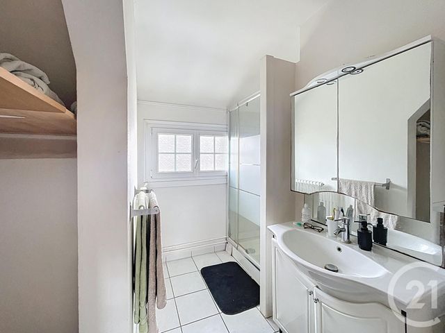 Maison à vendre - 5 pièces - 143 m2 - Luisant - 28 - CENTRE