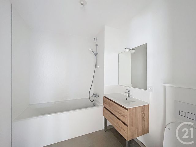 Appartement F5 à vendre - 5 pièces - 114 m2 - Chartres - 28 - CENTRE