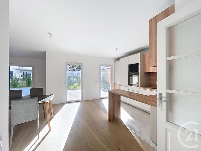 Appartement F5 à vendre - 5 pièces - 114 m2 - Chartres - 28 - CENTRE