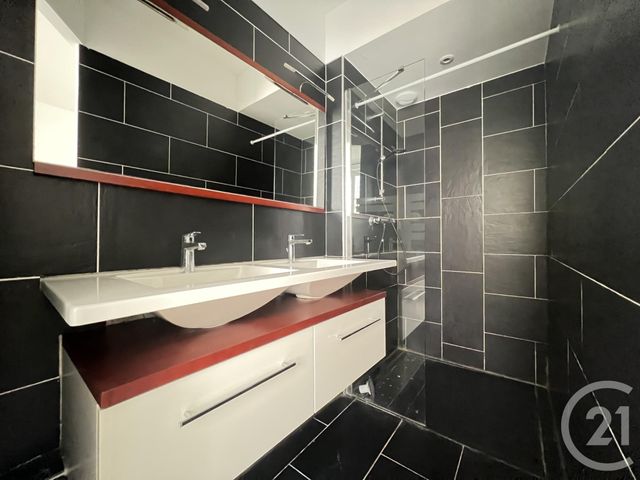 Appartement T2 à vendre - 2 pièces - 36,02 m2 - Chartres - 28 - CENTRE