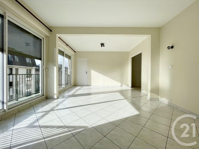 Appartement F3 &agrave; louer - 3 pi&egrave;ces - 75,04 m2 - Chartres - 28 - CENTRE