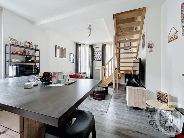 Appartement F3 à vendre - 3 pièces - 42 m2 - Chartres - 28 - CENTRE