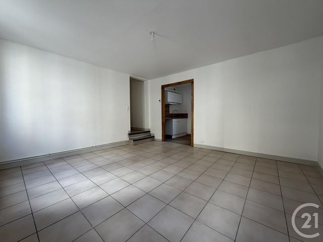 Appartement F2 &agrave; louer - 2 pi&egrave;ces - 46,63 m2 - Chartres - 28 - CENTRE