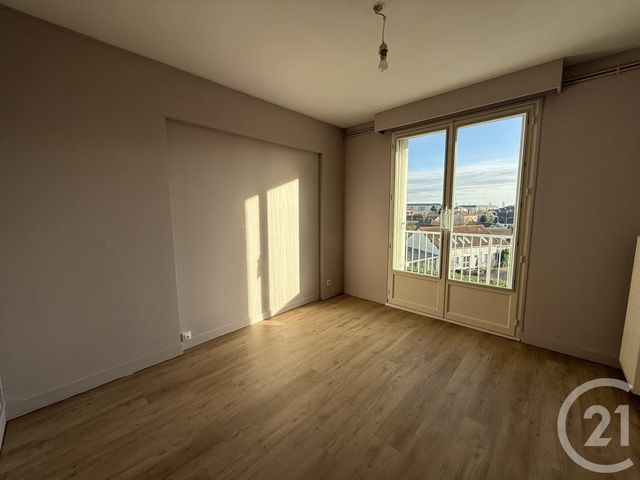 Appartement F3 &agrave; louer - 3 pi&egrave;ces - 62,45 m2 - Luce - 28 - CENTRE