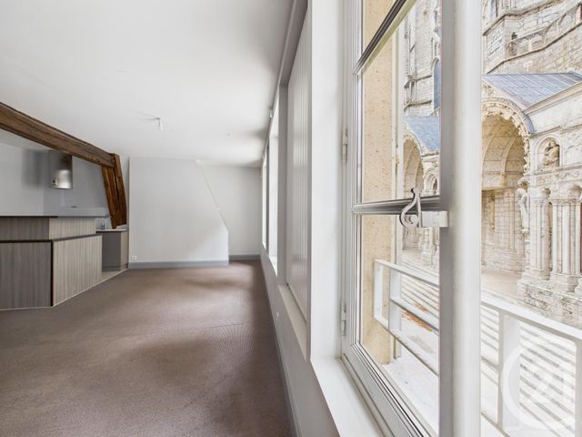 Appartement F3 à vendre - 3 pièces - 75,58 m2 - Chartres - 28 - CENTRE