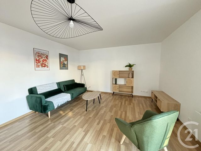 Appartement F3 à louer - 3 pièces - 64,70 m2 - Chartres - 28 - CENTRE