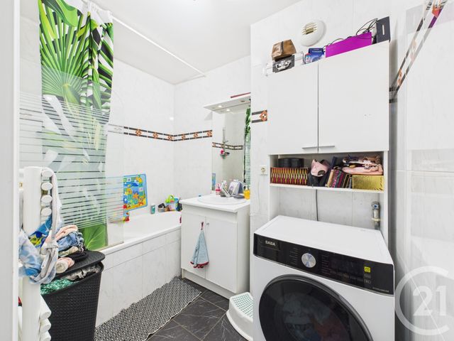 Appartement F3 à vendre - 3 pièces - 66,53 m2 - Chartres - 28 - CENTRE