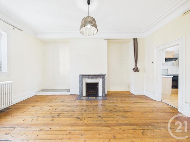 Appartement F5 à vendre - 5 pièces - 85 m2 - Chartres - 28 - CENTRE