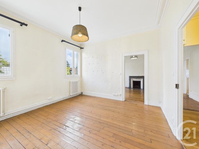 Appartement F5 à vendre - 5 pièces - 85 m2 - Chartres - 28 - CENTRE