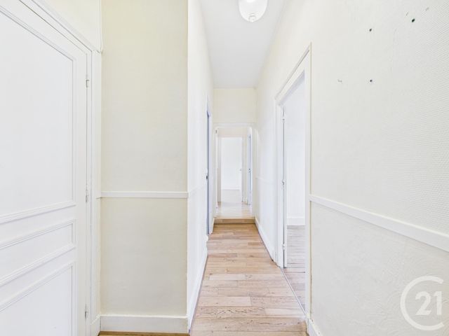 Appartement F5 à vendre - 5 pièces - 85 m2 - Chartres - 28 - CENTRE