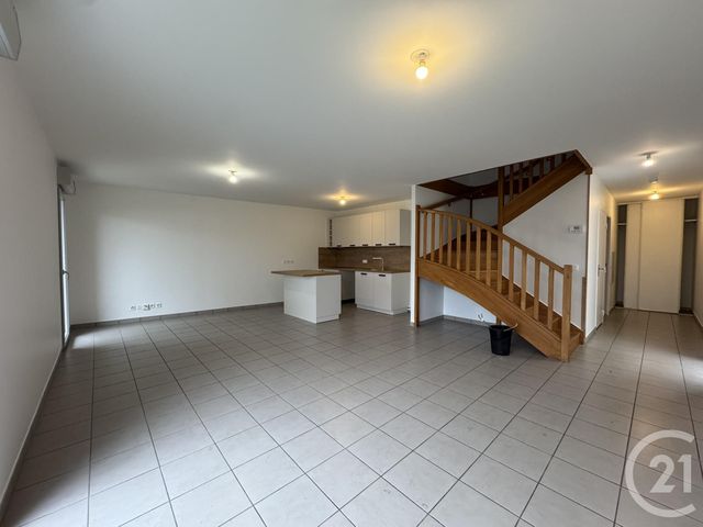 Maison &agrave; louer - 5 pi&egrave;ces - 125,70 m2 - Chartres - 28 - CENTRE