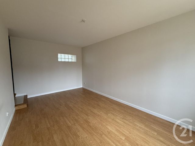 Maison &agrave; louer - 4 pi&egrave;ces - 79,77 m2 - Leves - 28 - CENTRE