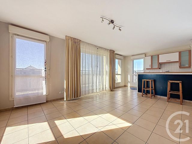 Appartement T4 &agrave; vendre - 4 pi&egrave;ces - 82,92 m2 - Chartres - 28 - CENTRE