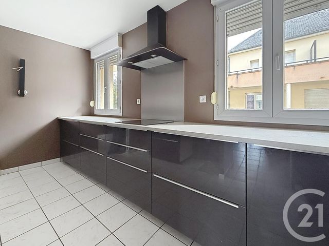 Appartement F5 à vendre - 5 pièces - 97 m2 - Chartres - 28 - CENTRE