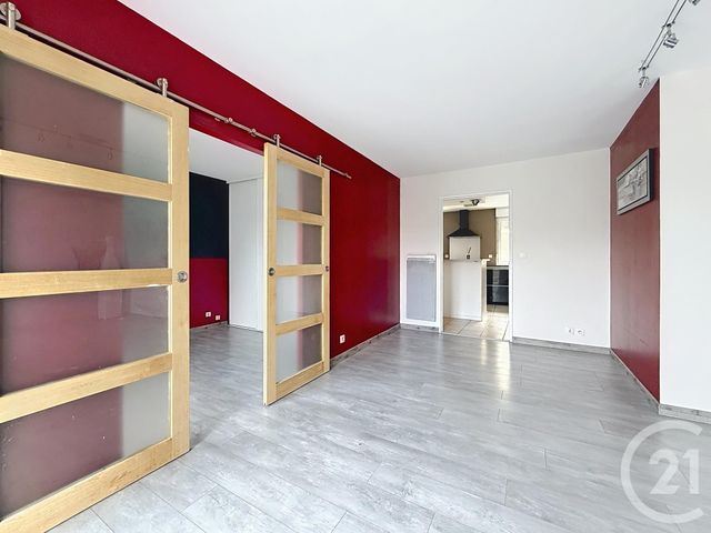 Appartement F5 à vendre - 5 pièces - 97 m2 - Chartres - 28 - CENTRE