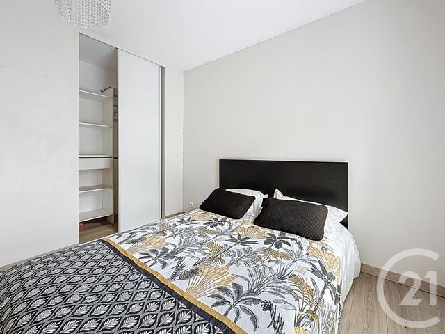 Appartement F5 à vendre - 5 pièces - 97 m2 - Chartres - 28 - CENTRE