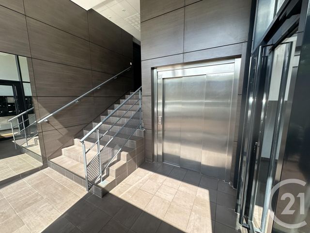 Appartement F3 &agrave; louer - 3 pi&egrave;ces - 60,29 m2 - Chartres - 28 - CENTRE