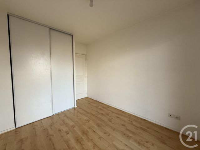 Appartement F3 &agrave; louer - 3 pi&egrave;ces - 60,29 m2 - Chartres - 28 - CENTRE