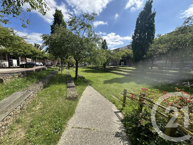 Appartement F3 &agrave; louer - 3 pi&egrave;ces - 60,29 m2 - Chartres - 28 - CENTRE