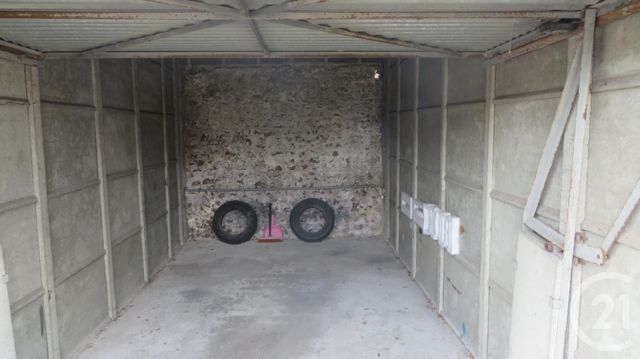 Parking à louer - 11,87 m2 - Chartres - 28 - CENTRE