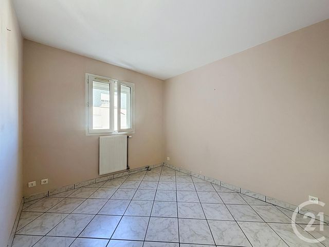 Appartement T4 &agrave; vendre - 4 pi&egrave;ces - 73,55 m2 - Chartres - 28 - CENTRE