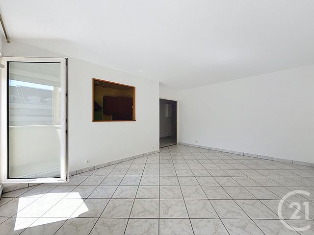 Appartement T4 &agrave; vendre - 4 pi&egrave;ces - 73,55 m2 - Chartres - 28 - CENTRE