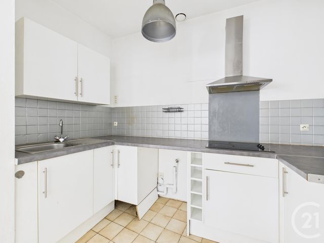 Appartement T4 à vendre - 3 pièces - 66,30 m2 - Chartres - 28 - CENTRE