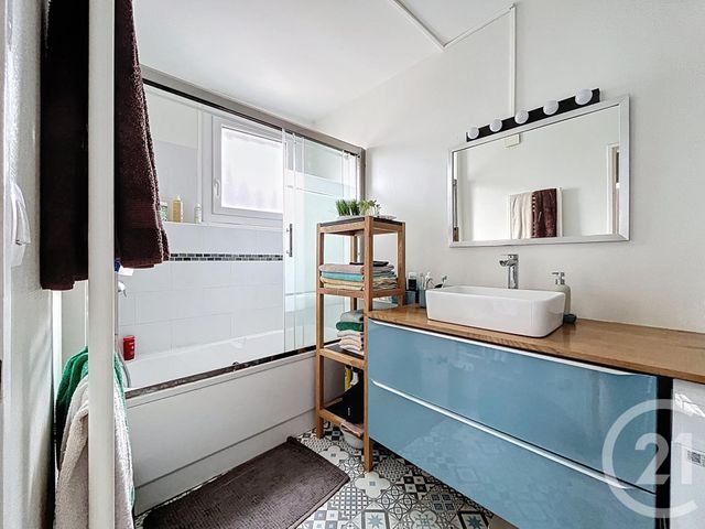 Appartement F4 à vendre - 4 pièces - 87,52 m2 - Chartres - 28 - CENTRE