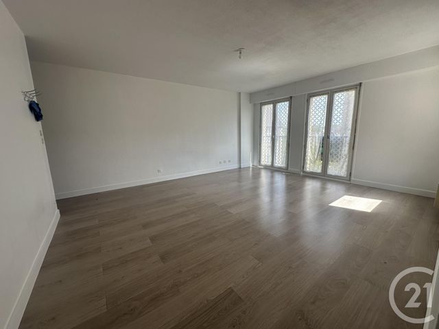Appartement F2 &agrave; louer - 2 pi&egrave;ces - 45,91 m2 - Chartres - 28 - CENTRE