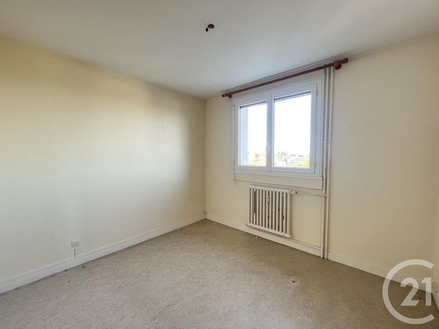 Appartement F3 à vendre - 3 pièces - 64 m2 - Chartres - 28 - CENTRE