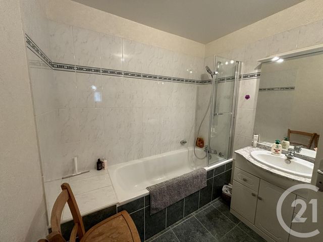 Appartement F2 à louer - 2 pièces - 48,54 m2 - Chartres - 28 - CENTRE