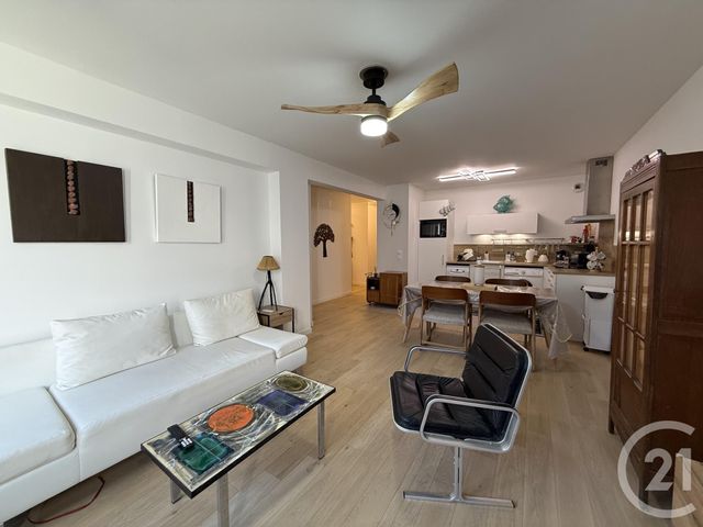 Appartement F4 à louer - 4 pièces - 82,90 m2 - Chartres - 28 - CENTRE