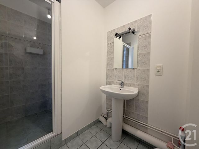 Maison &agrave; louer - 4 pi&egrave;ces - 108,33 m2 - Chartres - 28 - CENTRE