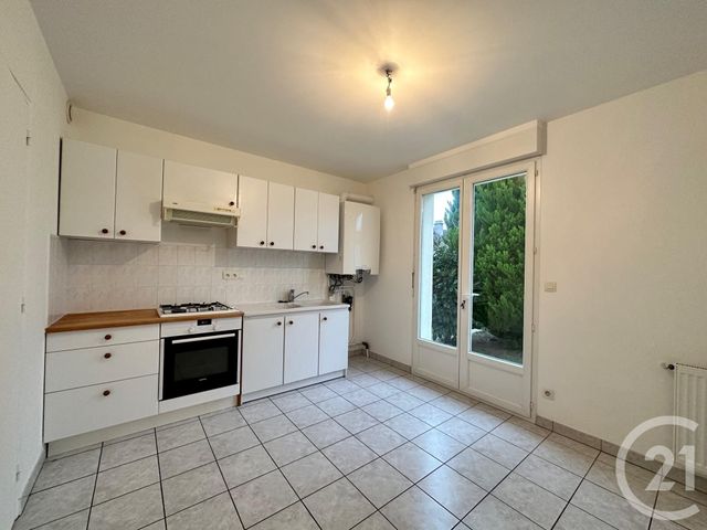 Maison &agrave; louer - 4 pi&egrave;ces - 108,33 m2 - Chartres - 28 - CENTRE