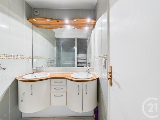 Appartement F5 à vendre - 5 pièces - 126,98 m2 - Chartres - 28 - CENTRE