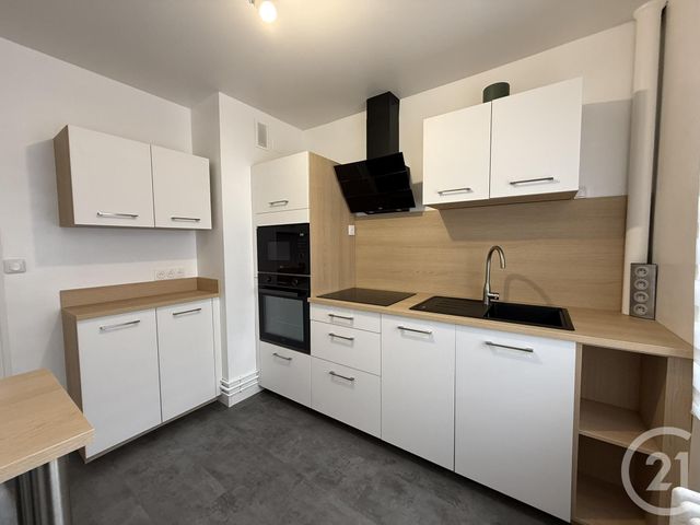 Appartement F4 à louer - 4 pièces - 83,30 m2 - Chartres - 28 - CENTRE